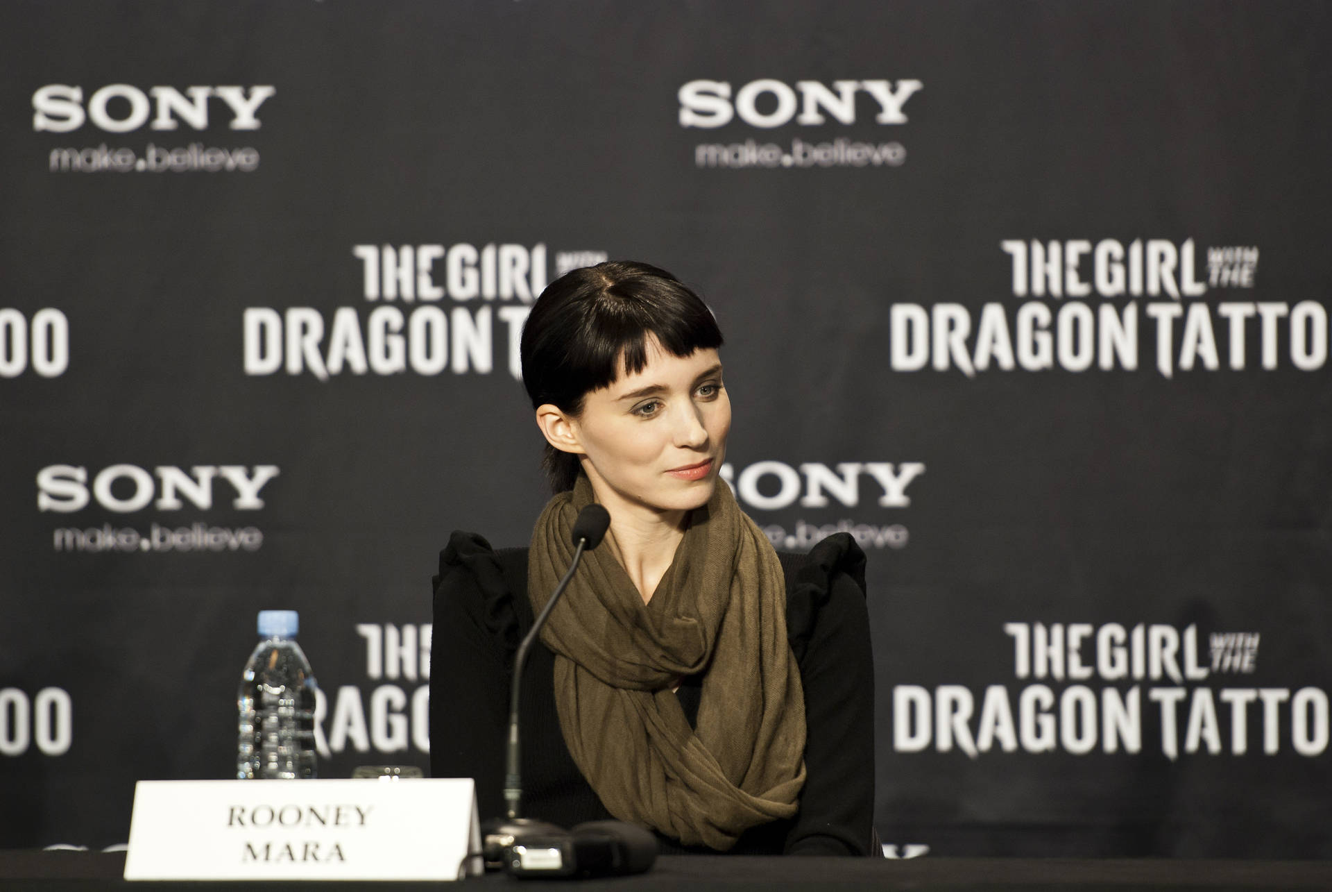 Rooney Mara Movie Screening Background