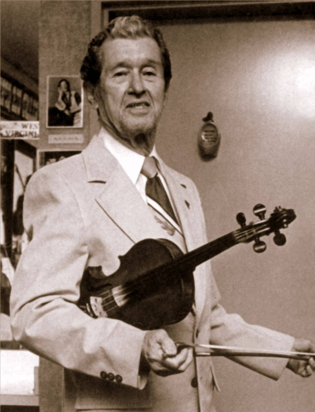 Roy Acuff American Singer & Violinist Background