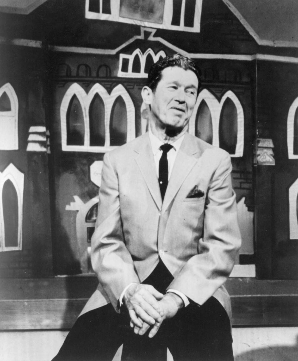 Roy Acuff Singing & Performing Background