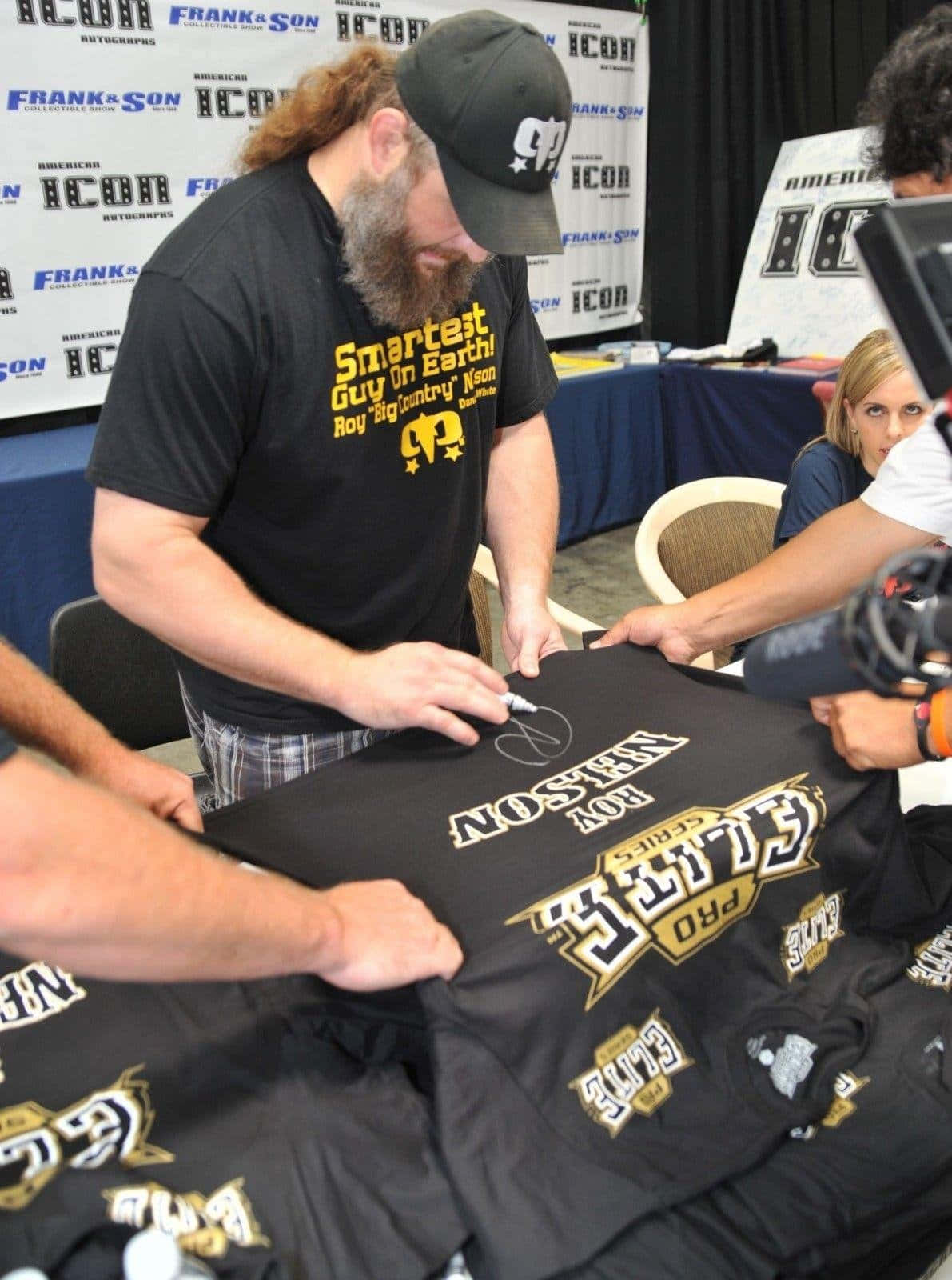 Roy Nelson Signing Walkout Shirt Background