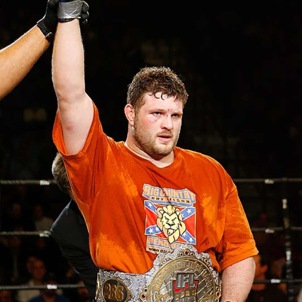 Roy Nelson Wins December 2007 Background