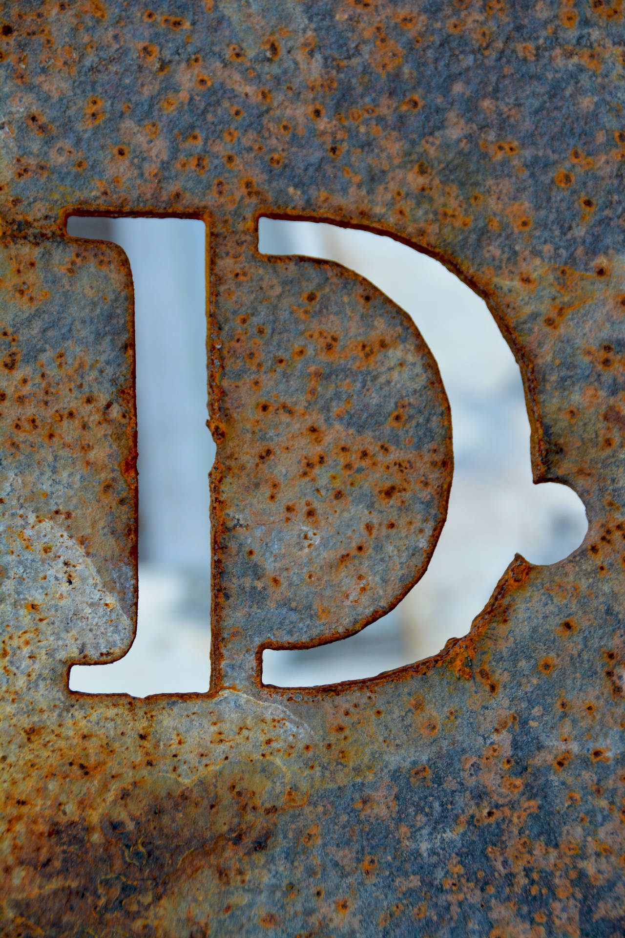 Rusty Letter D Phone