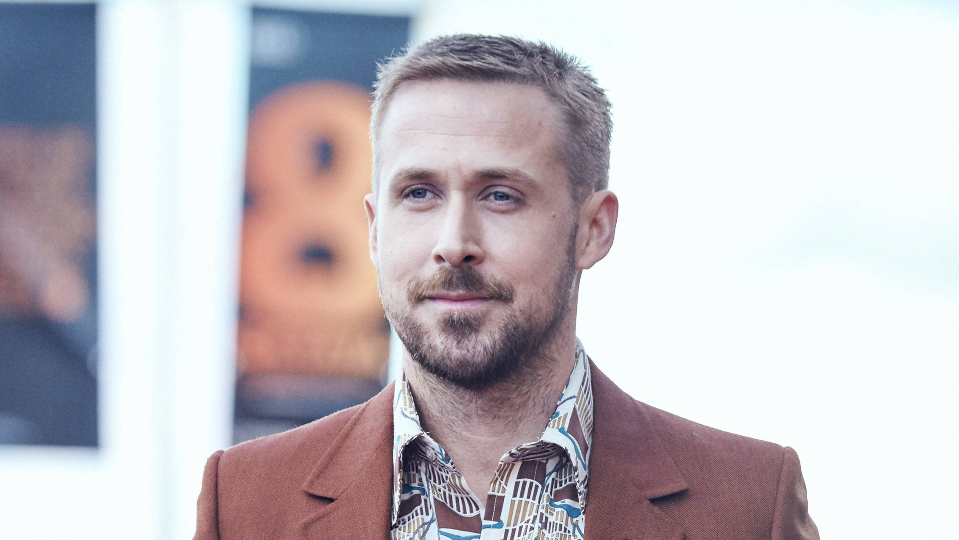 Ryan Gosling Short Hair Background