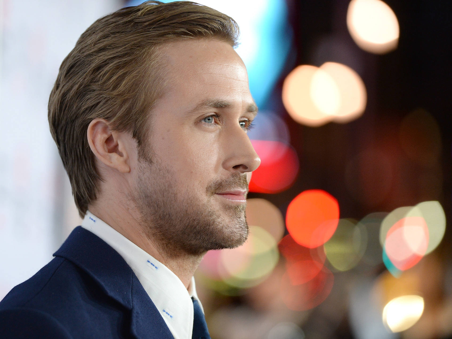 Ryan Gosling Side Angle Background