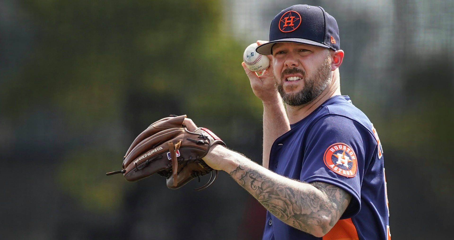 Ryan Pressly Throwing Background