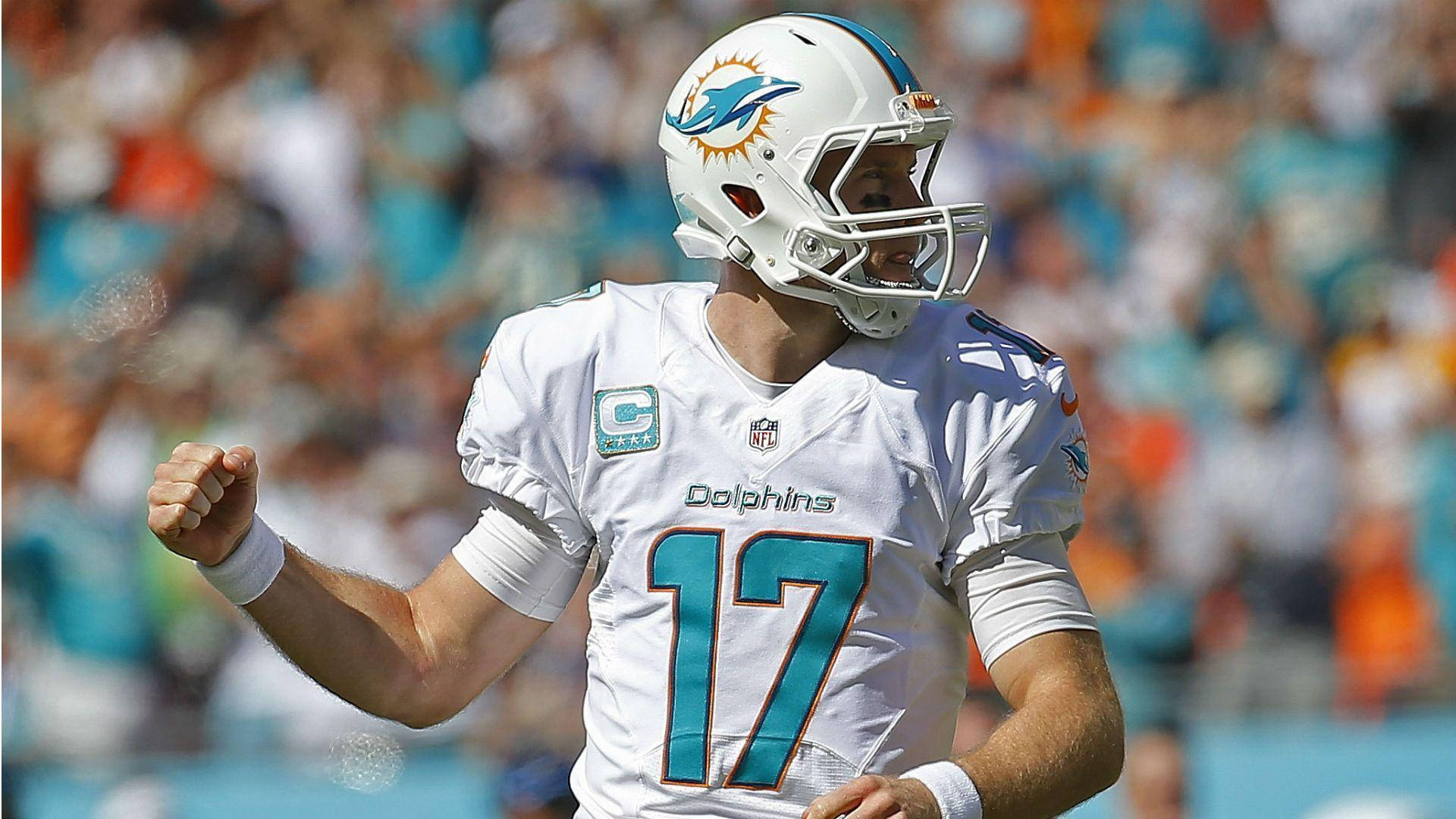 Ryan Tannehill In Game Fist Pump Background