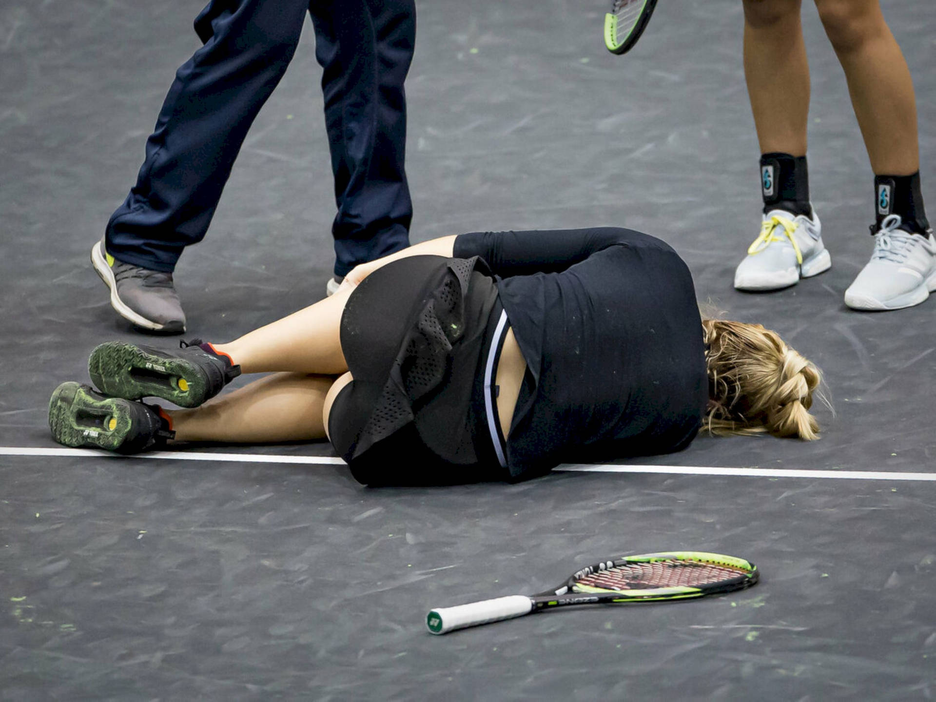 Sabine Lisicki Experiencing An Injury On The Court