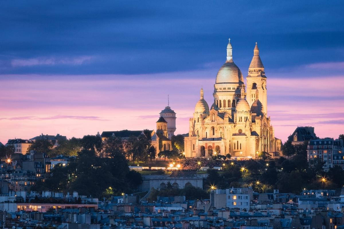 Sacre Coeur Basilica Purple Blue Sunset Background