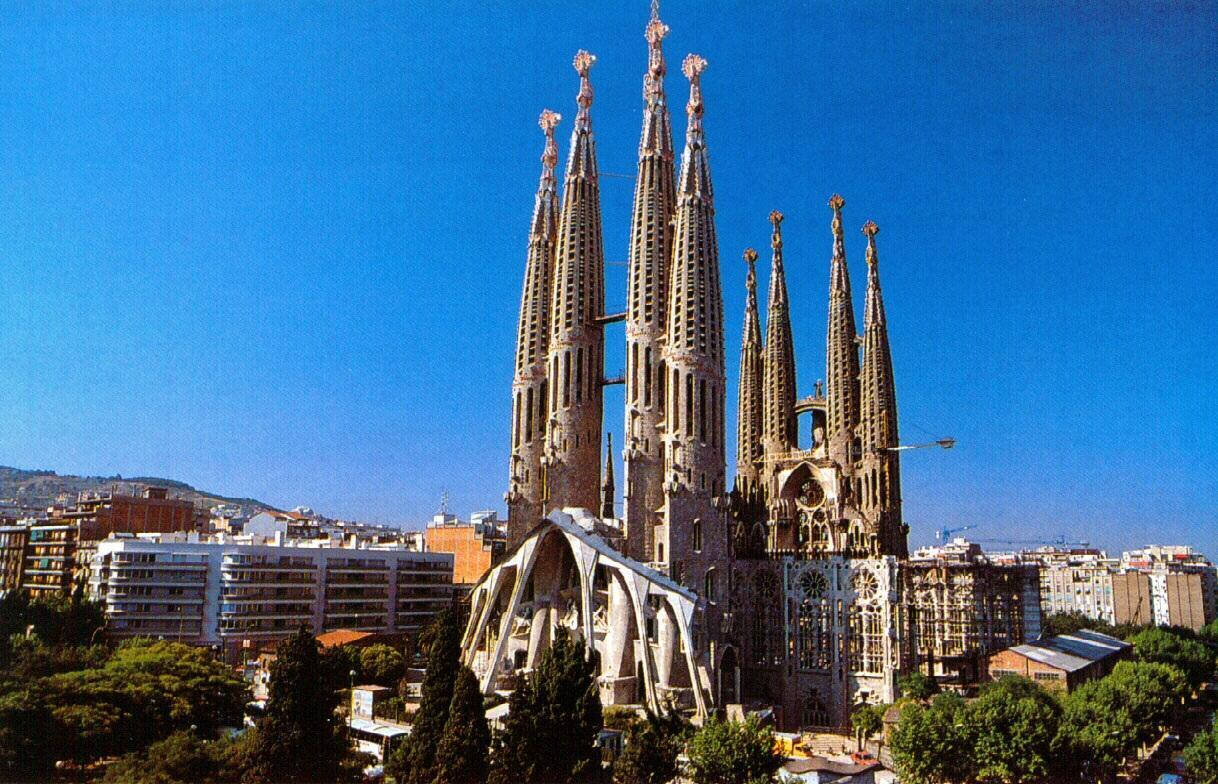 Sagrada Familia Blue Skies Background