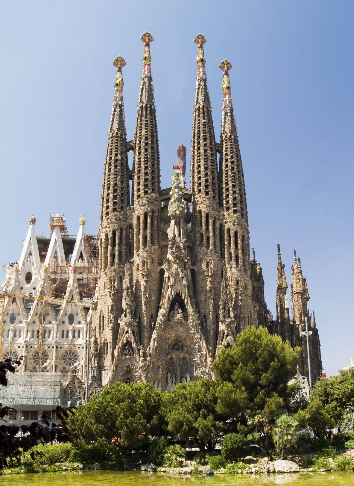 Sagrada Familia From Pond