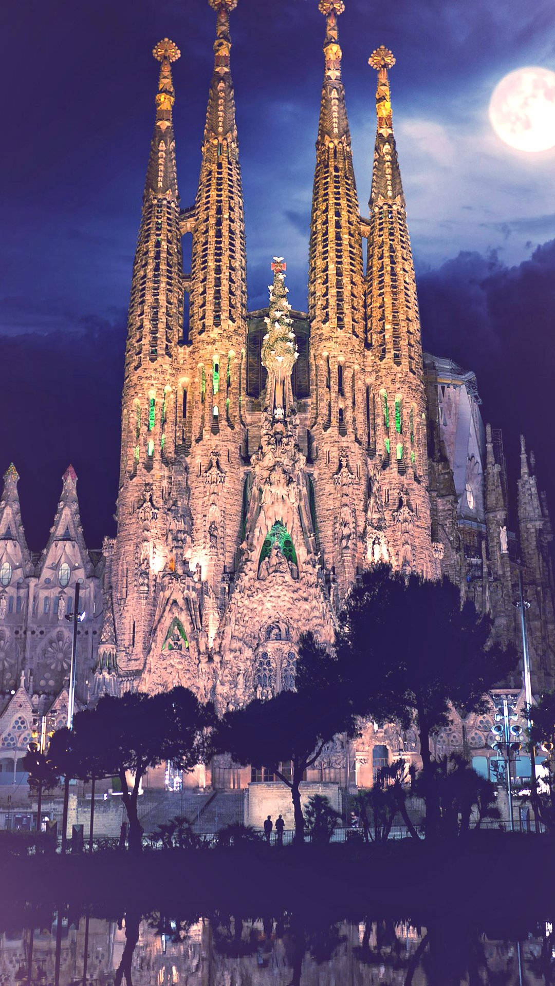 Sagrada Familia Moon Night