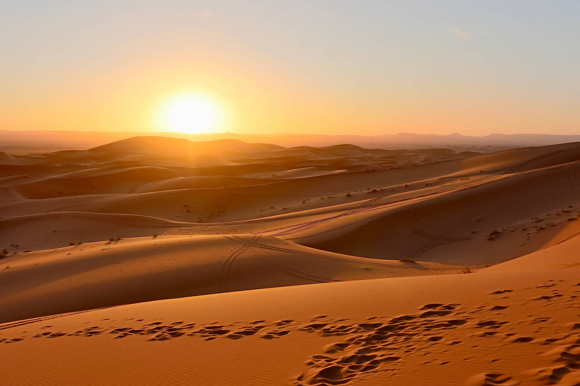 Sahara Sunrise Horizon