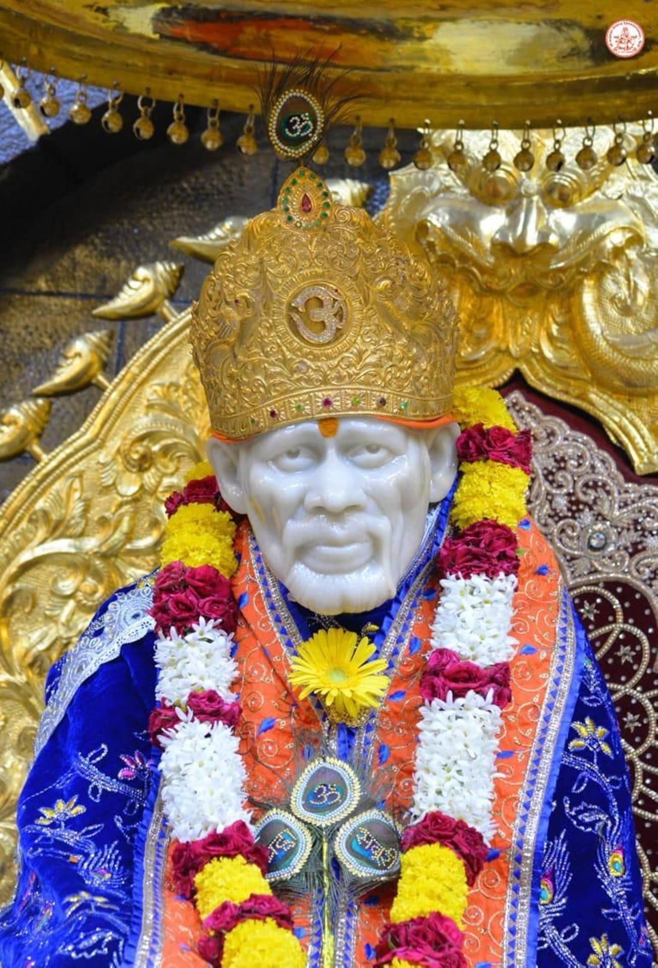 Sai Baba Saint Statue Dressed In Blue 4k Background
