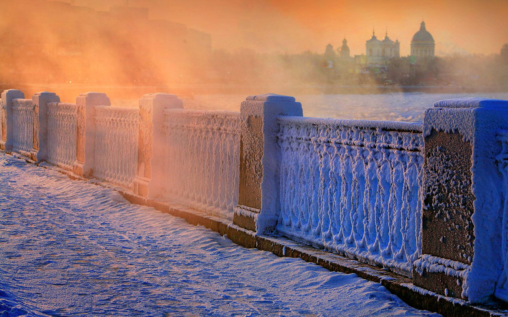 Saint Petersburg In A Winter Season Background