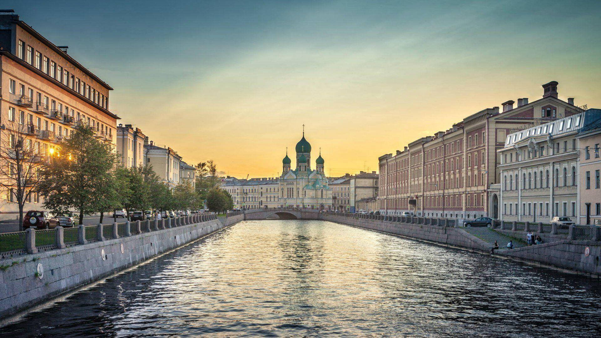 Saint Petersburg River At Sunset Background