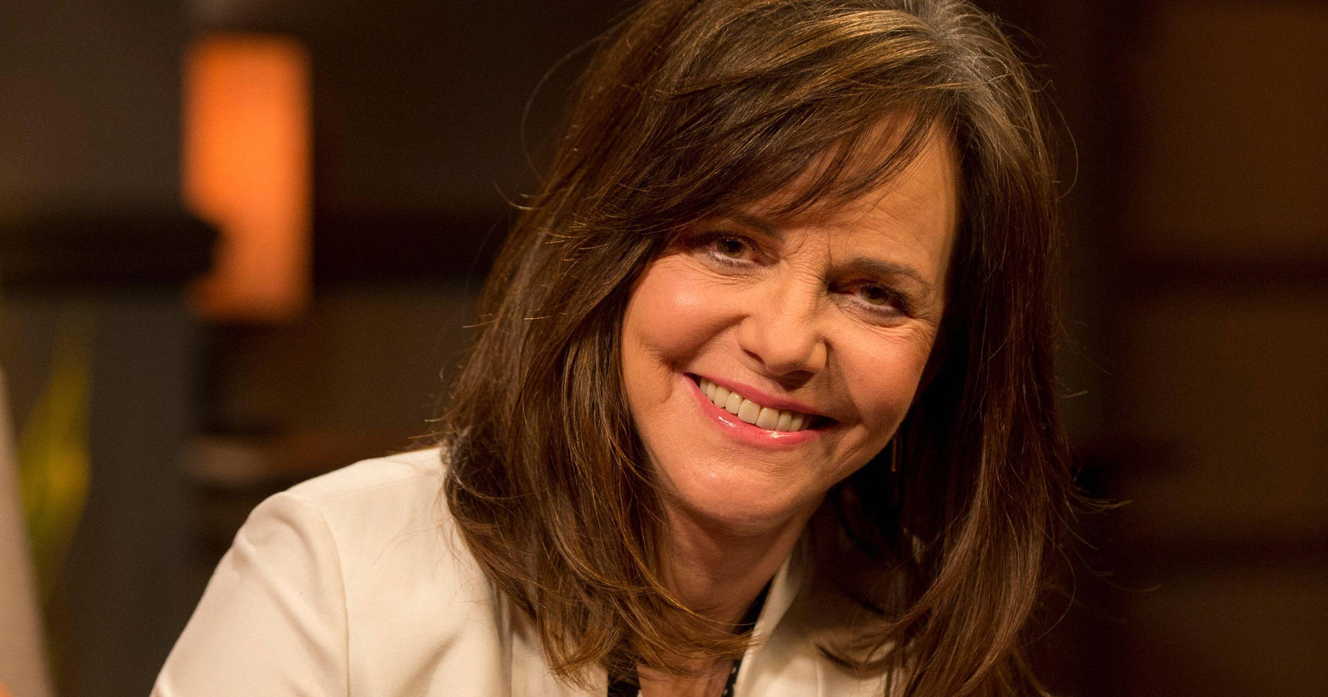 Sally Field Co-hosting The Essentials For Tcm Background