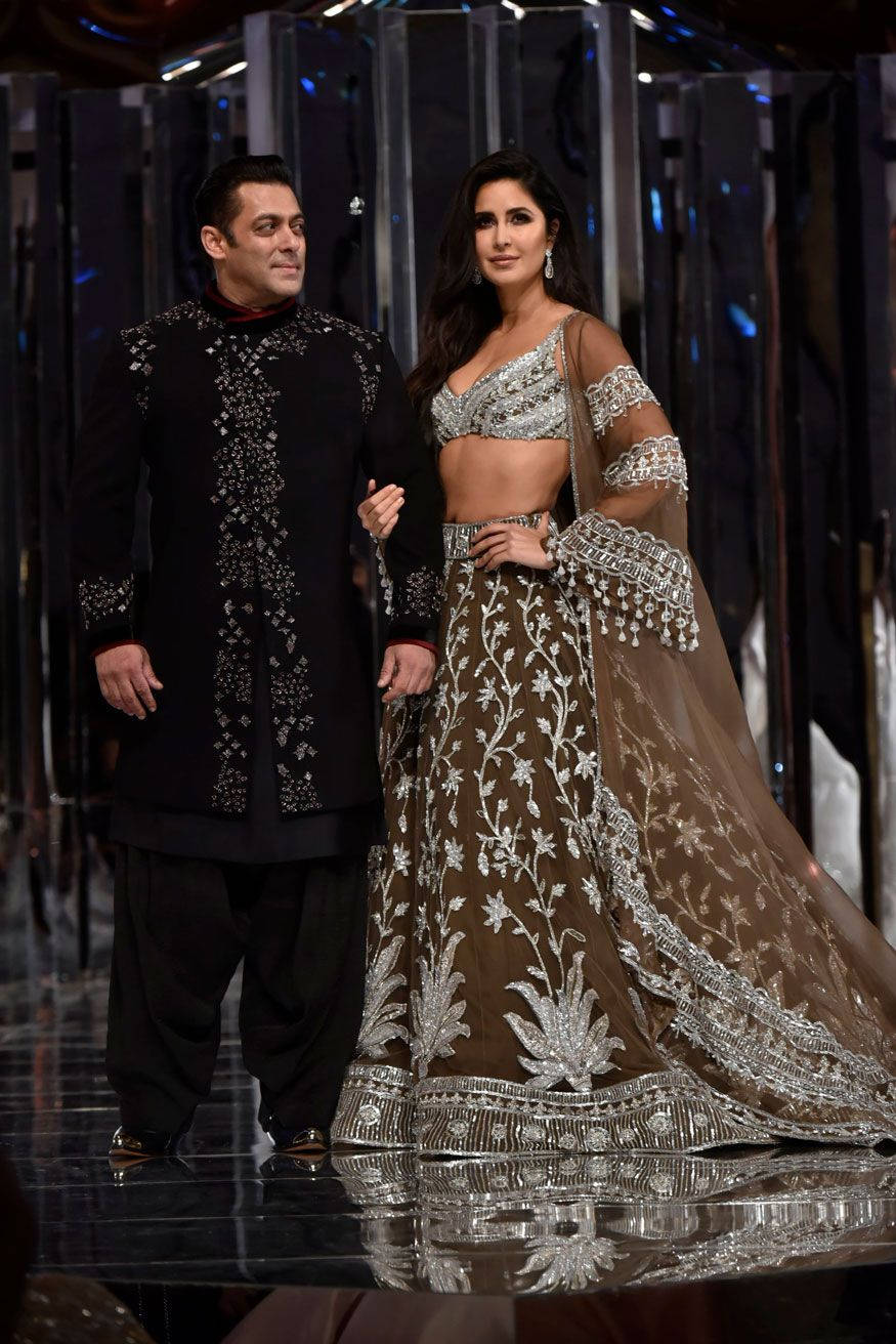 Salman Khan Hd Katrina Kaif In Indian Clothing Background