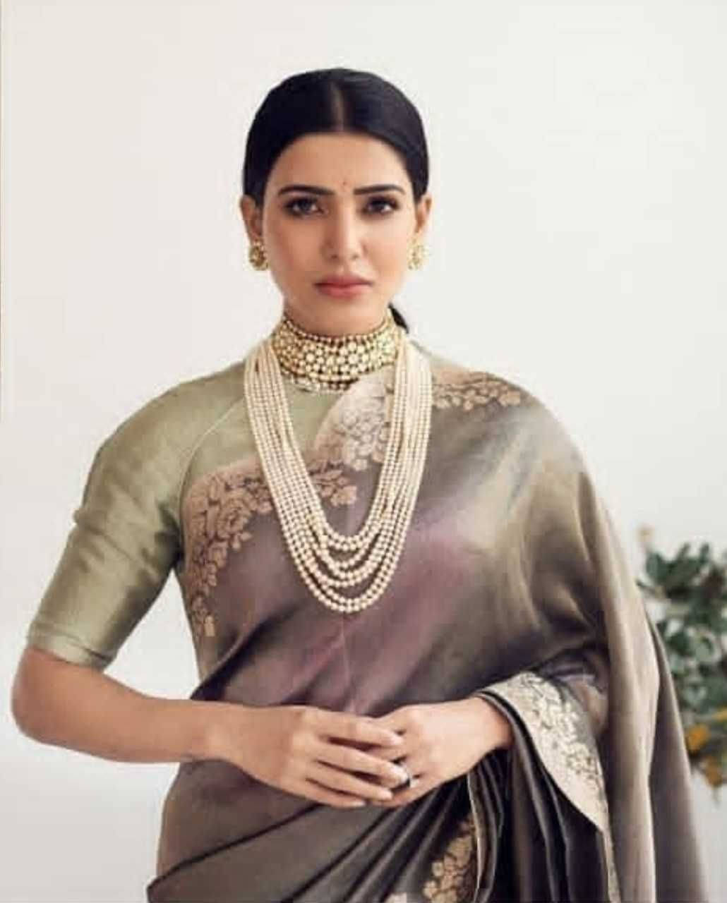 Samantha Saree With Pearl Necklace Background