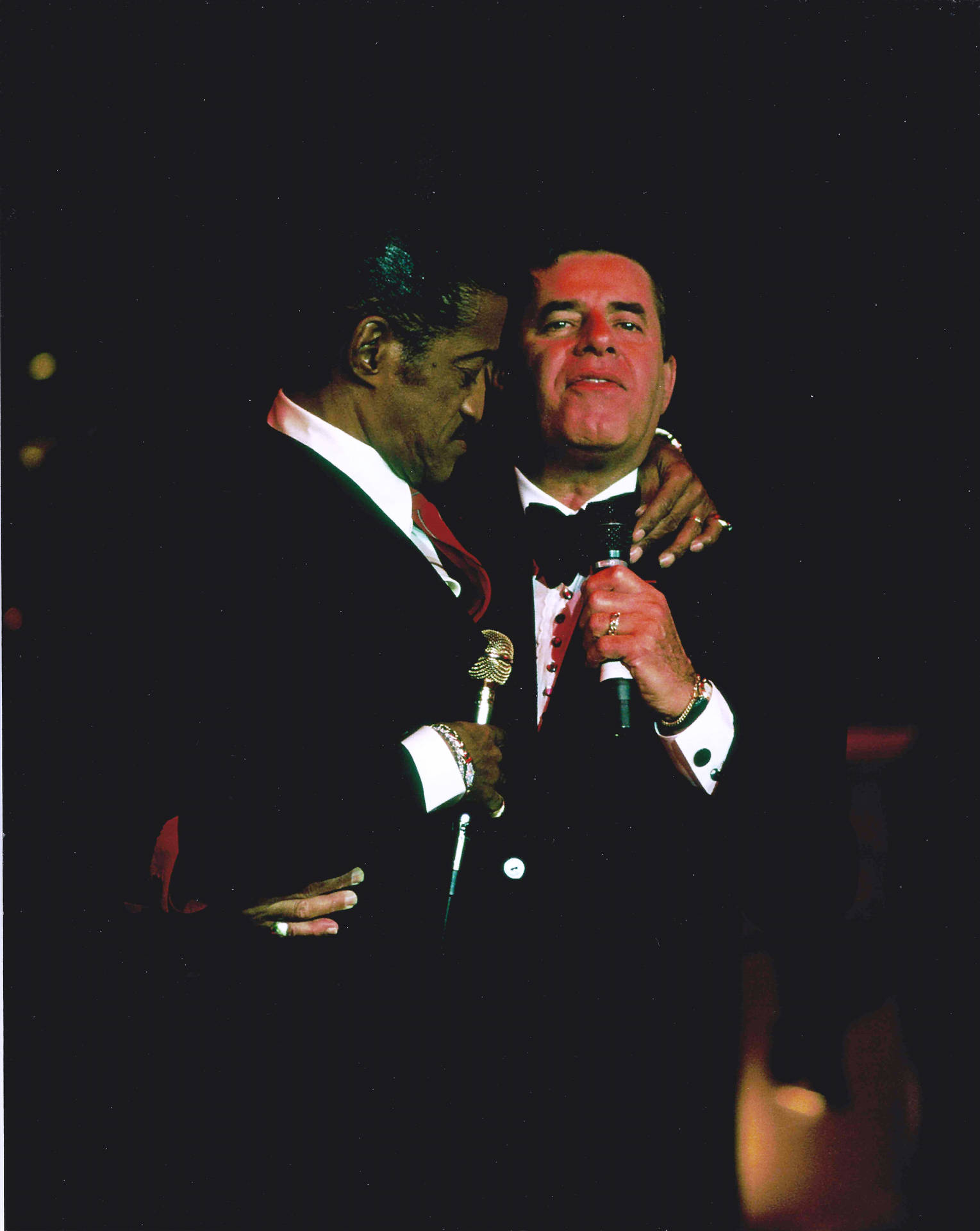 Sammy Davis Jr And Jerry Lewis During A 1988 Concert Background