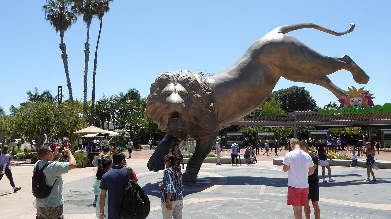 San Diego Zoo Lion Statue