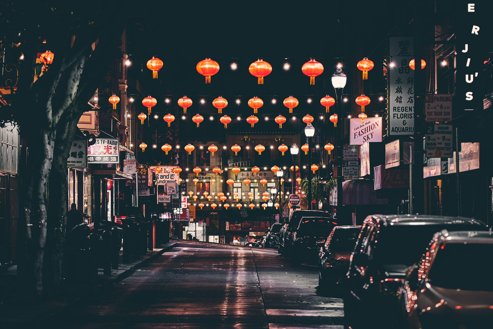 San Francisco Chinatown Lanterns Background