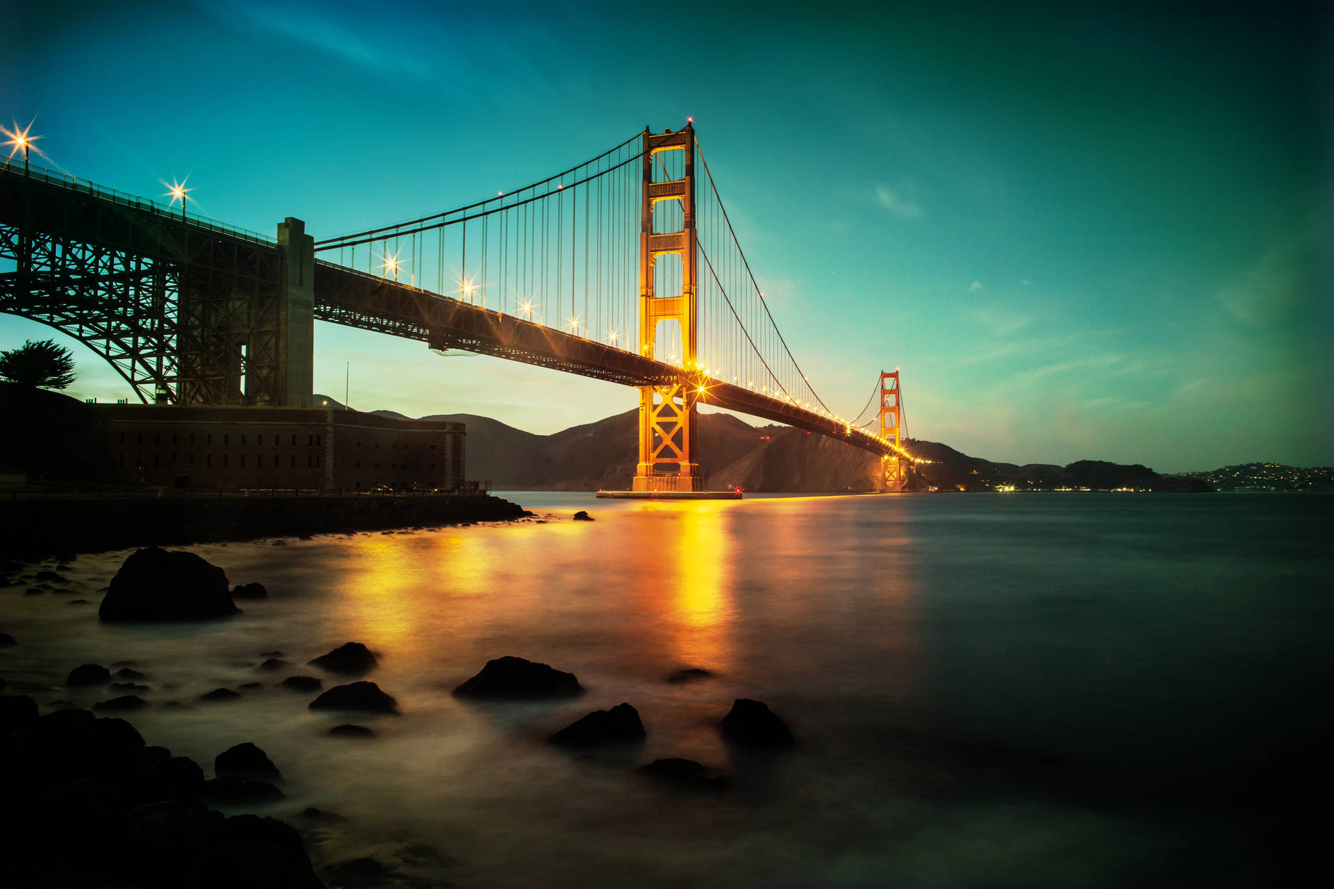 San Francisco Golden Gate Coast Background