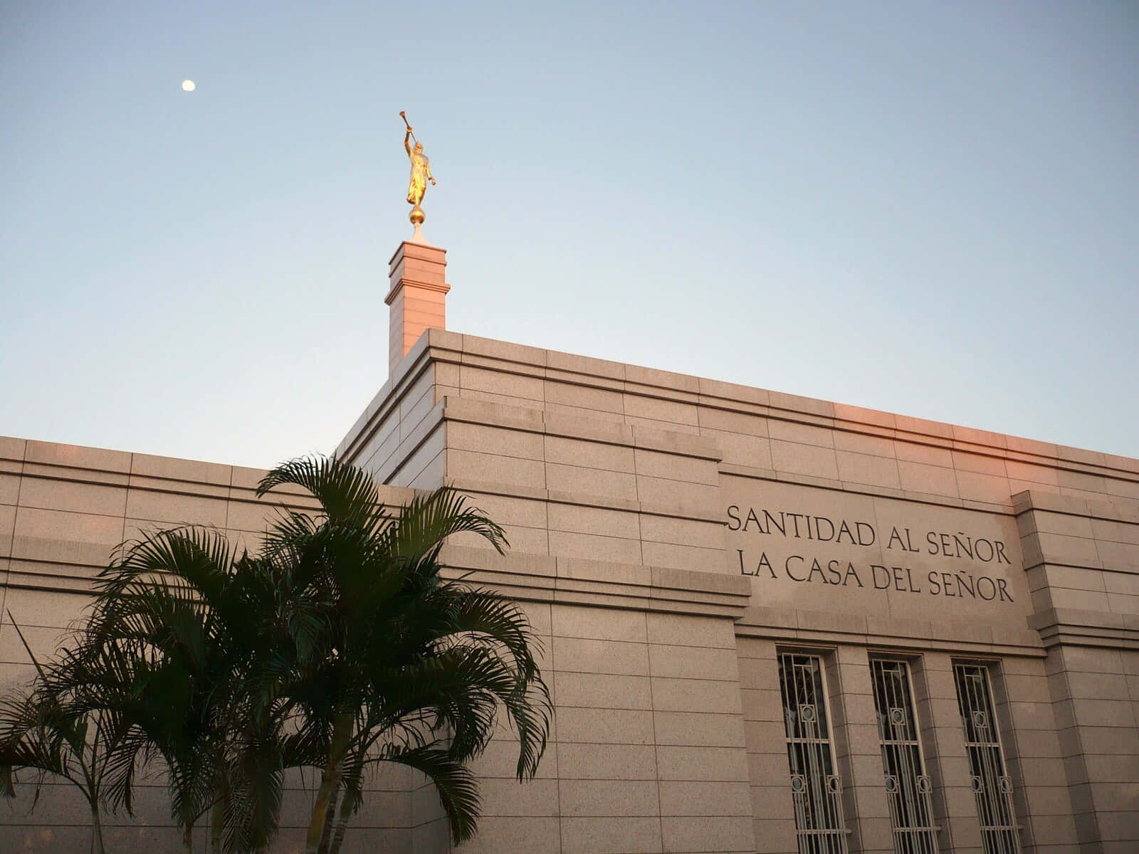 San José Costa Rica Temple In Asuncion Background