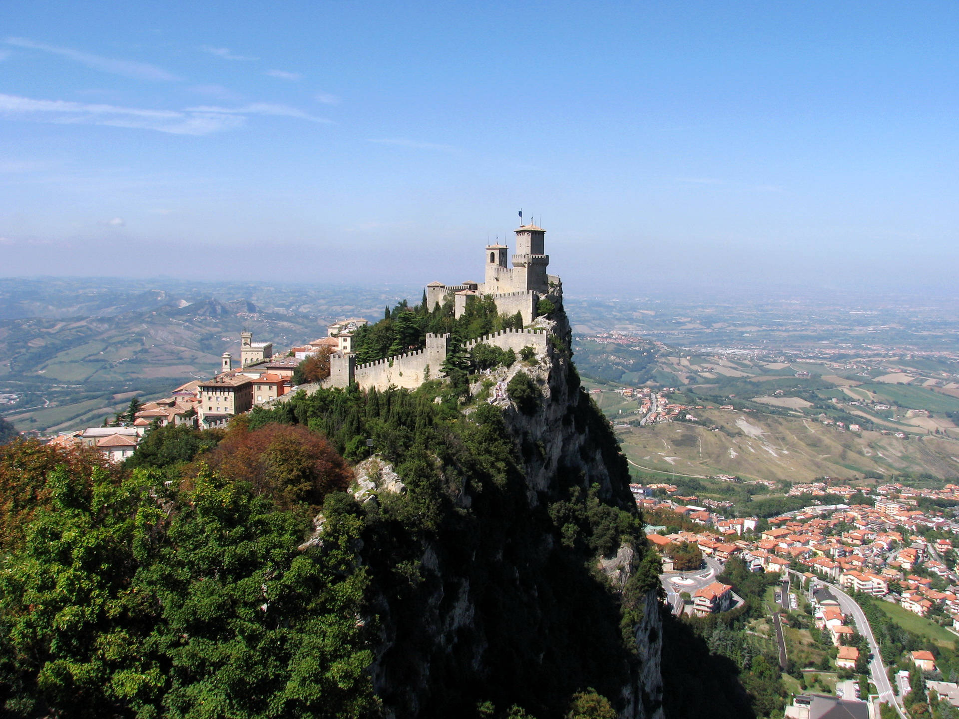 San Marino Breathtaking Three Towers Background