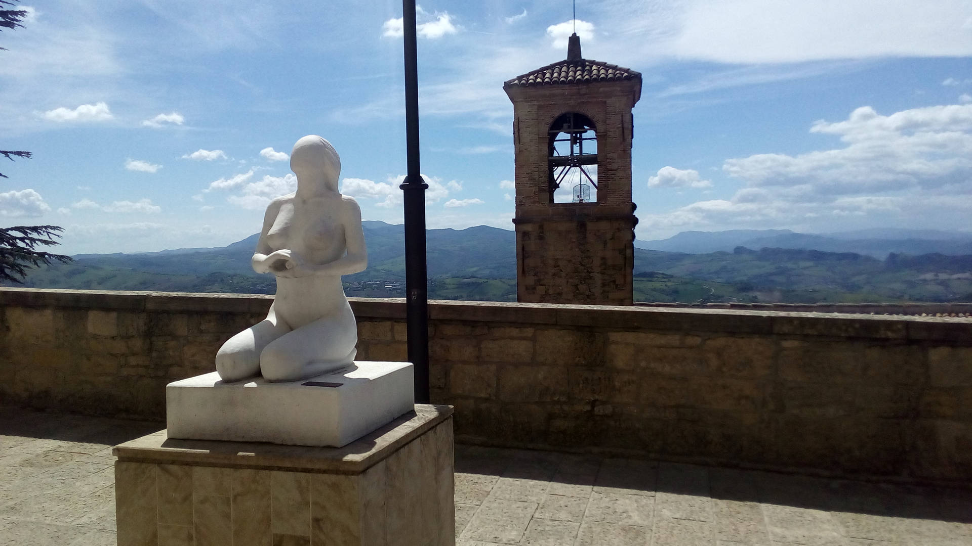 San Marino Selene Statue Background