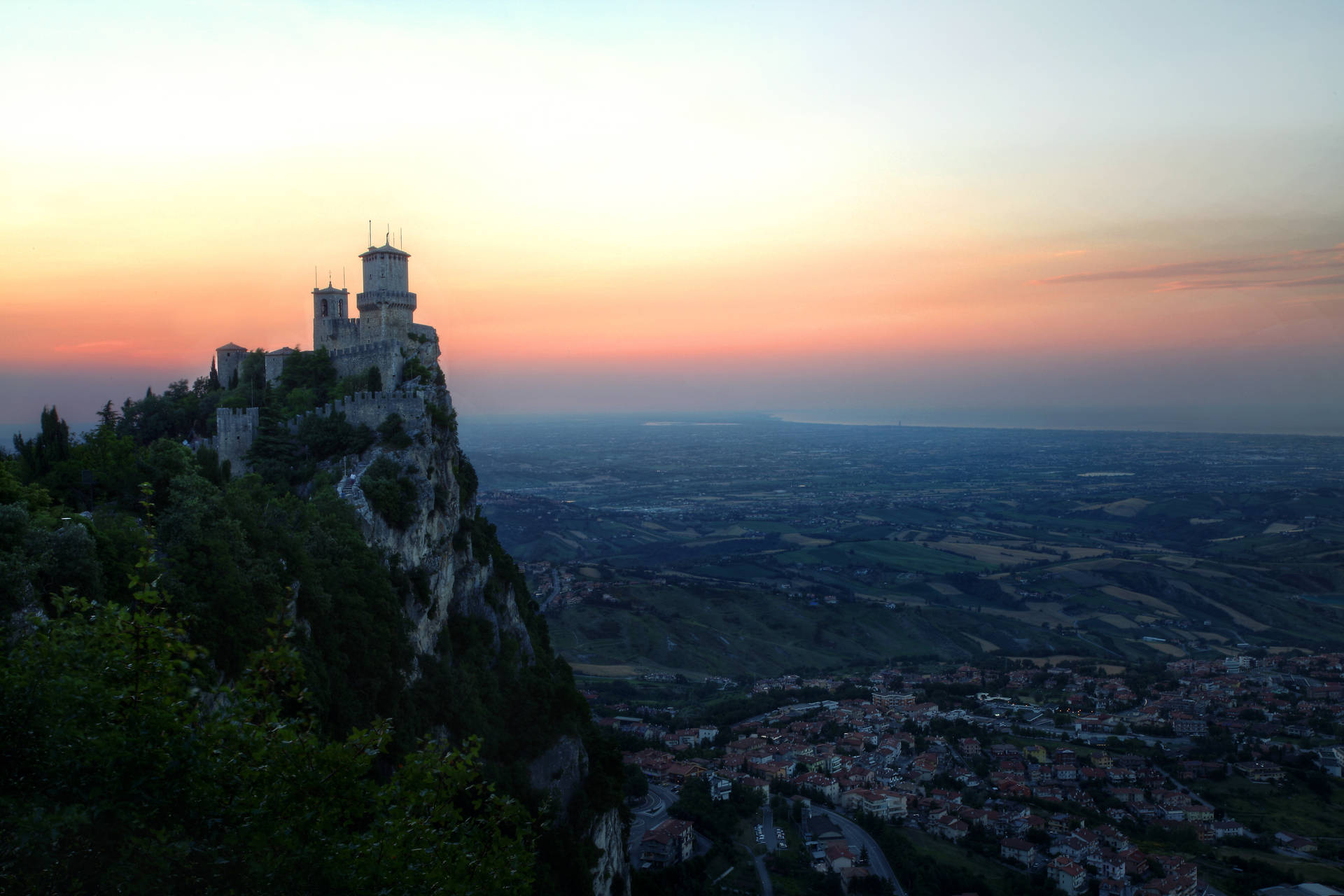 San Marino Three Towers Overlook Background