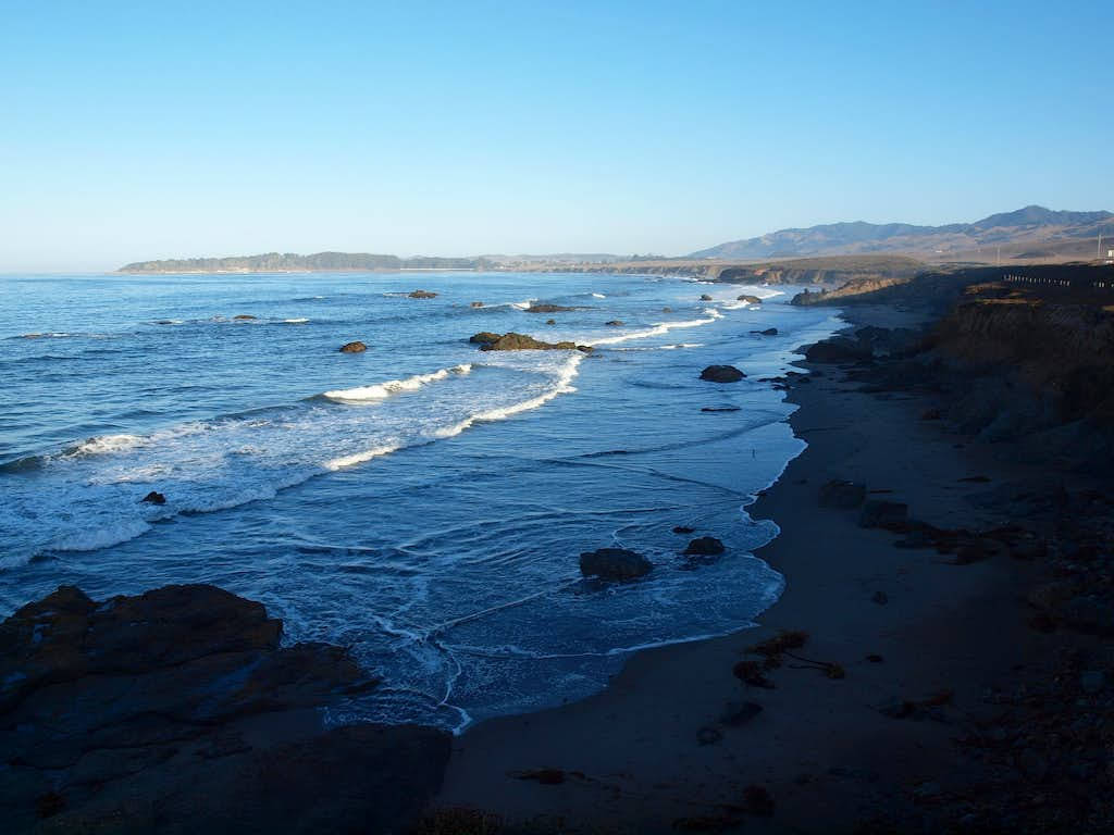 San Simeon Beach Background