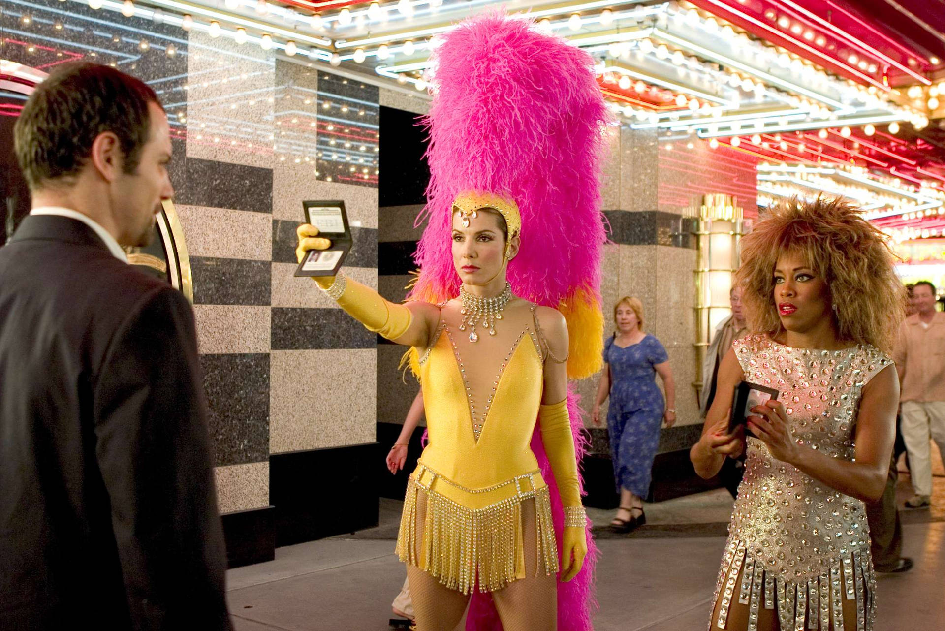 Sandra Bullock In Bizarre Outfit Background