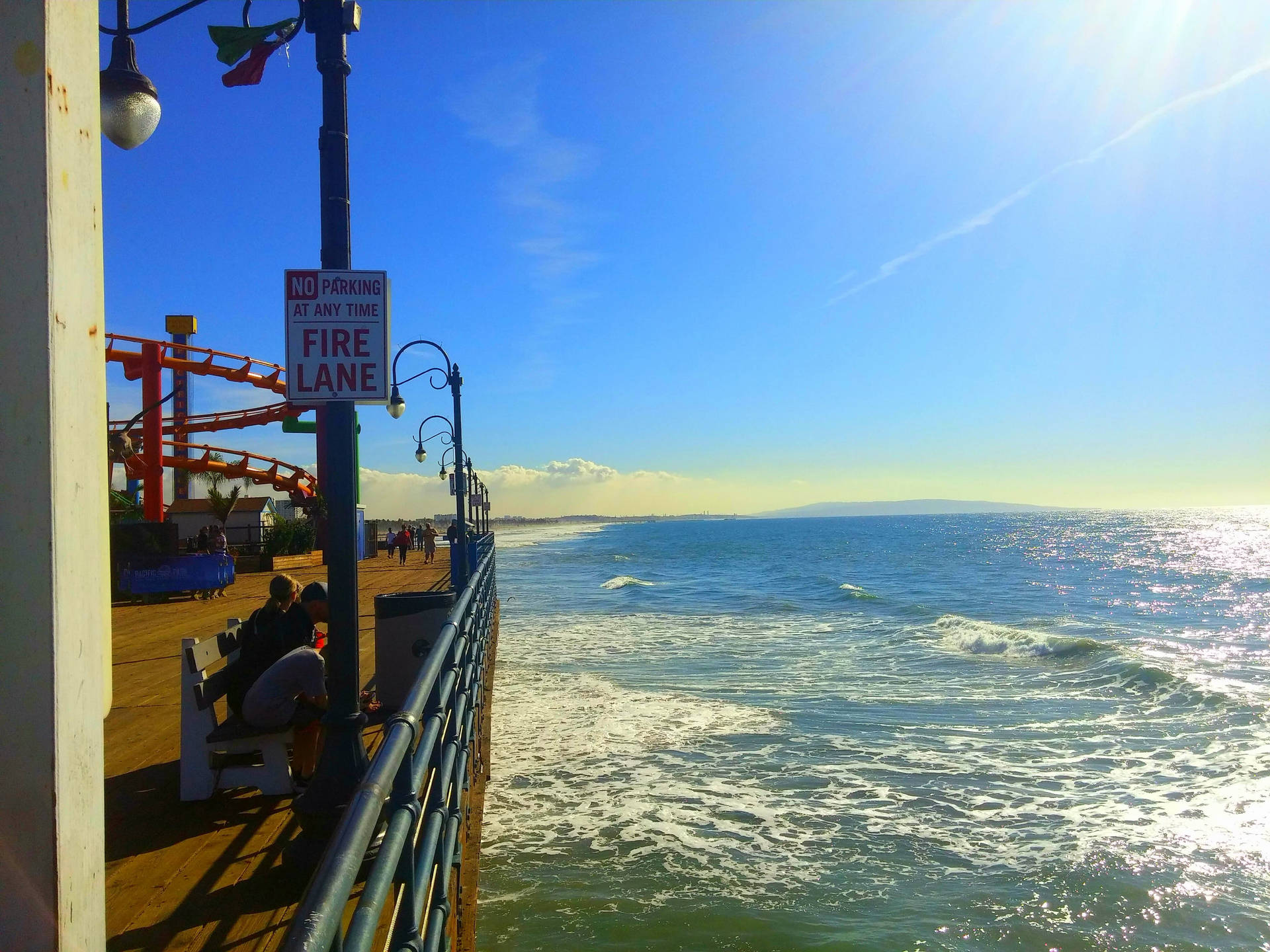 Santa Monica Pier Edge Background