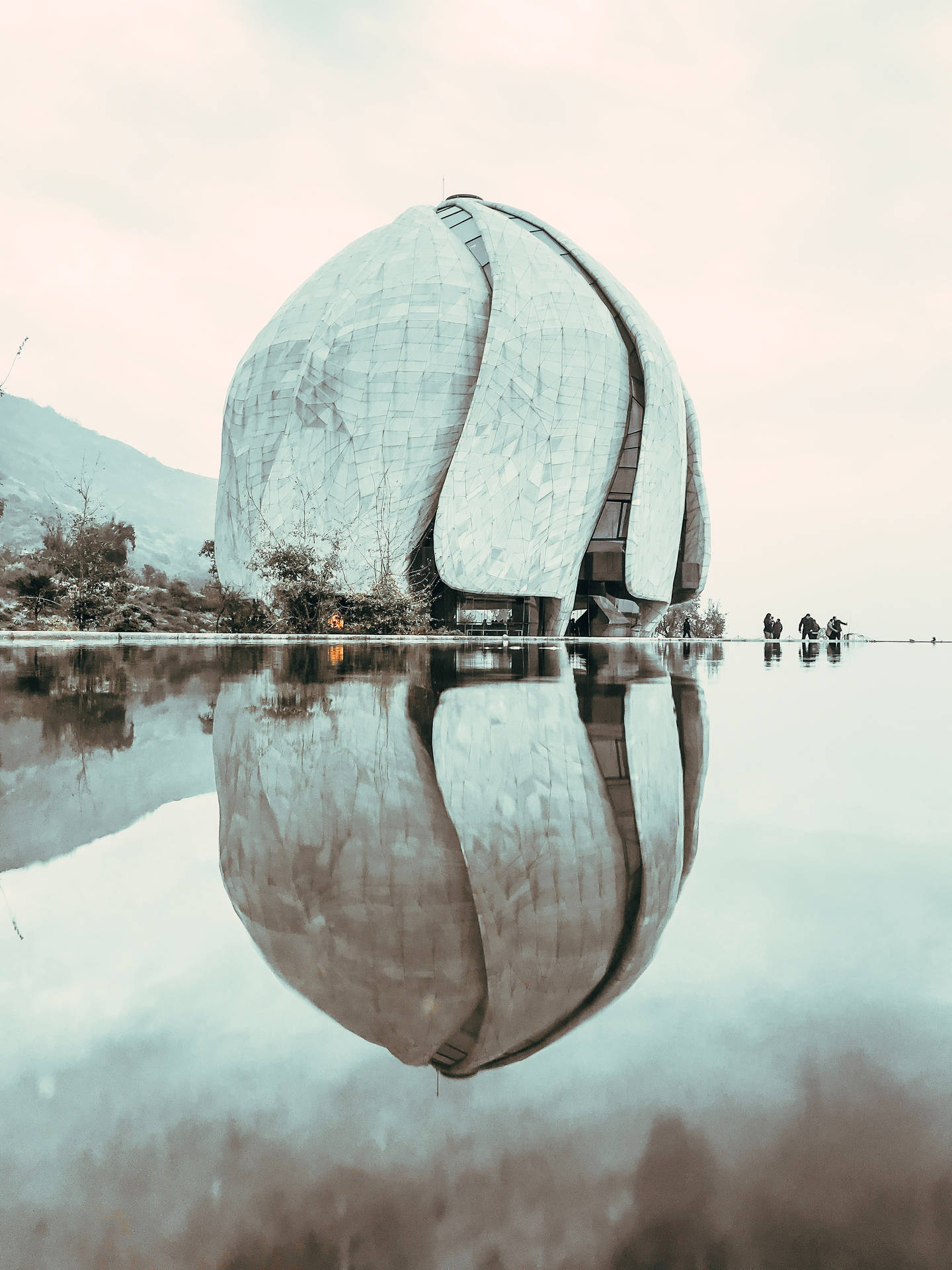 Santiago Chile Templo Reflection Background