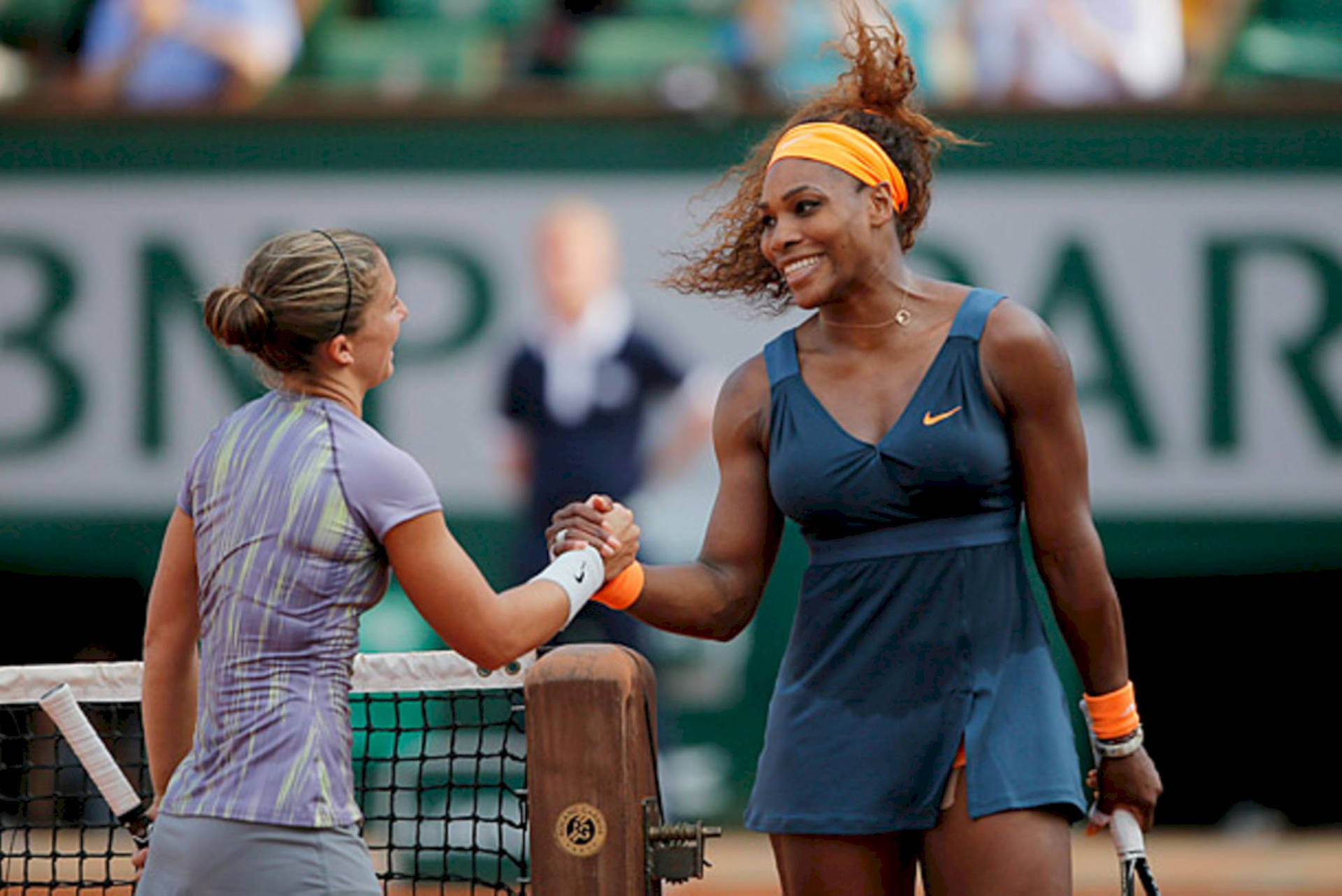 Sara Errani Clasping Hands With Opponent