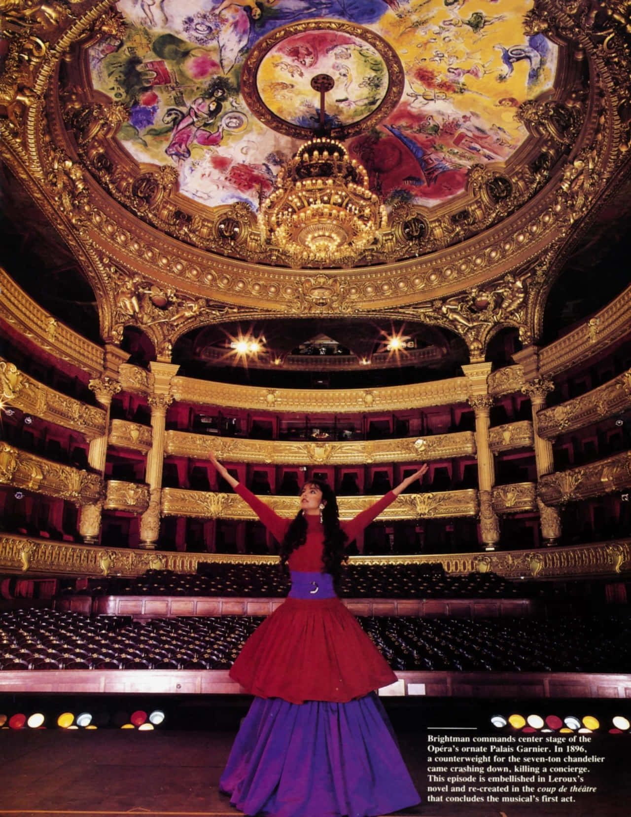 Sarah Brightman At Paris Opera House Background