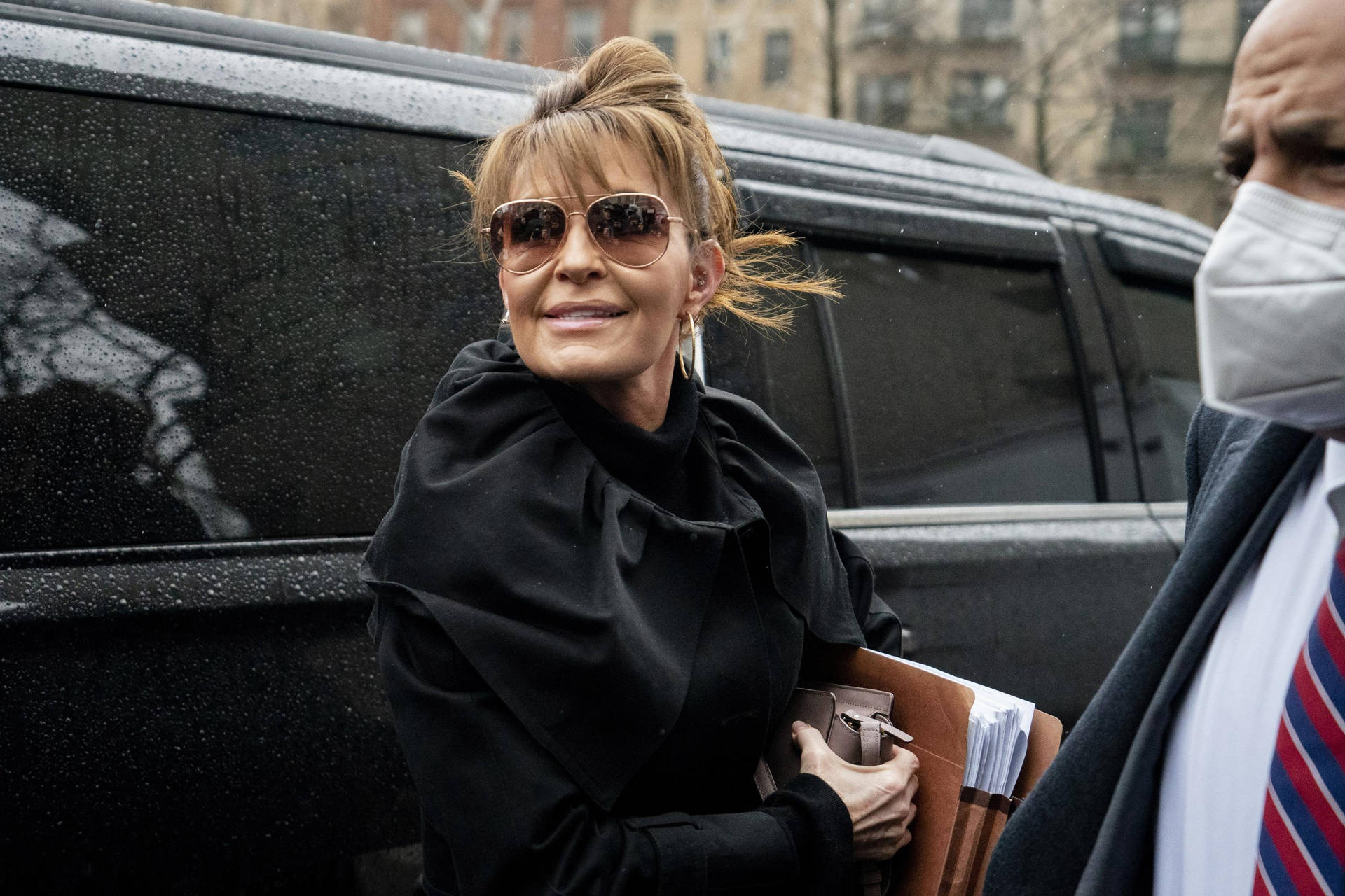 Sarah Palin Exiting A Limousine