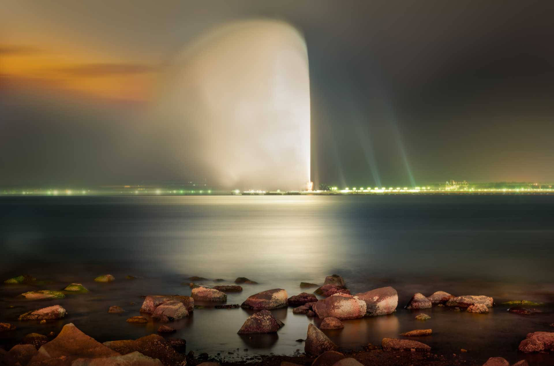 Saudi Arabia's Jeddah Fountain Background