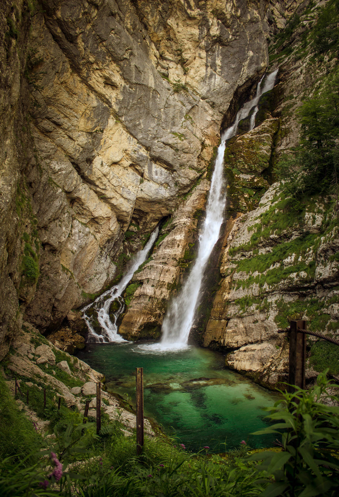 Savica Waterfall Background