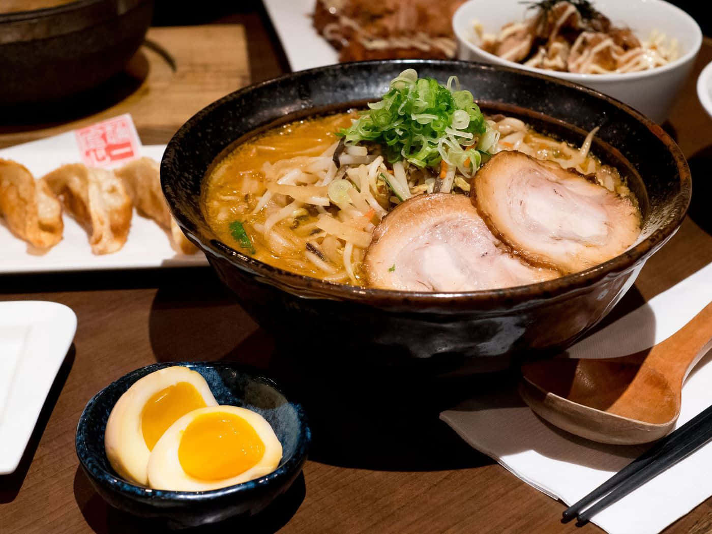 Savory Bowl Of Ramen Noodles Background