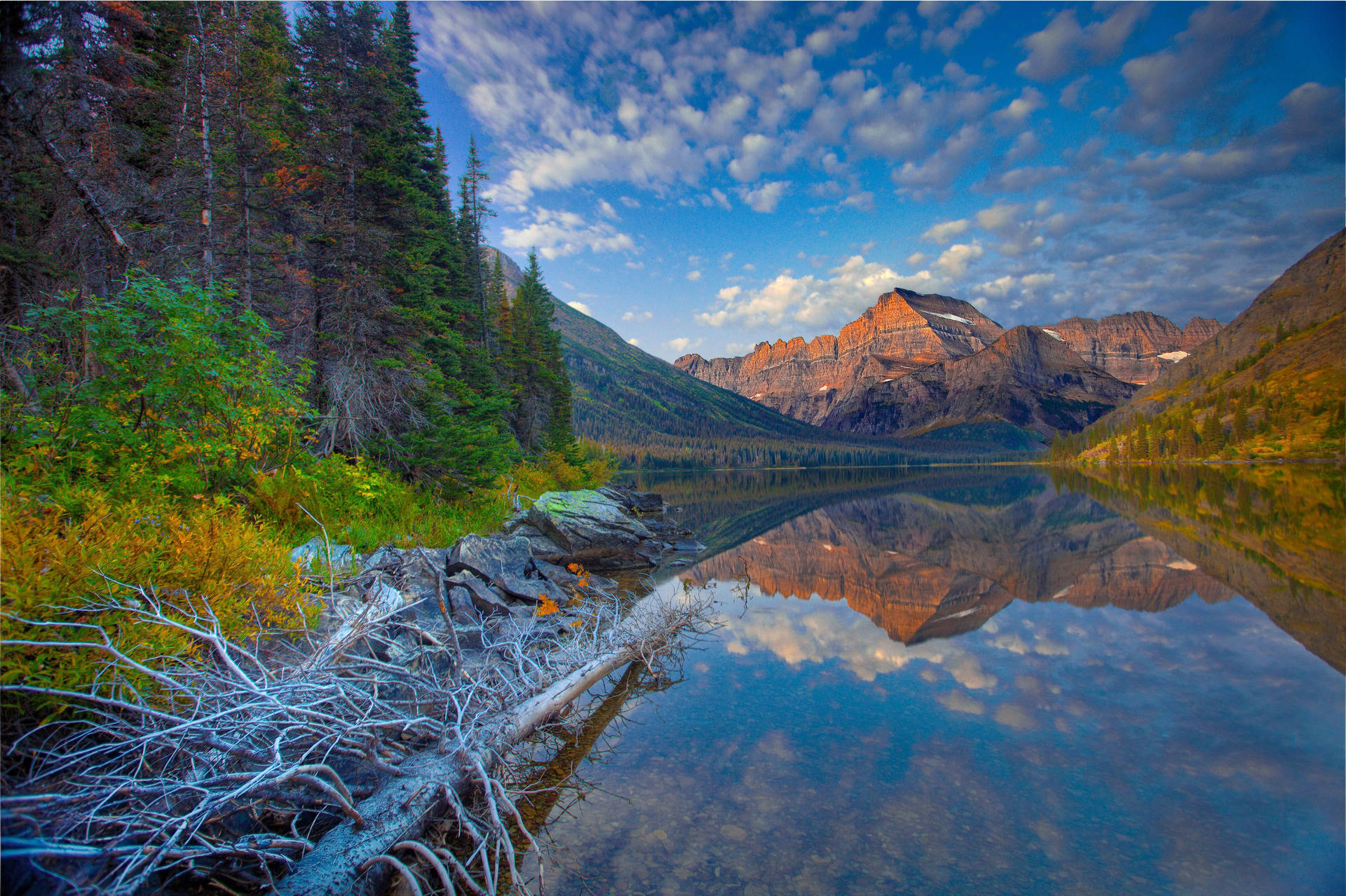 Scenic Glacier National Park Background