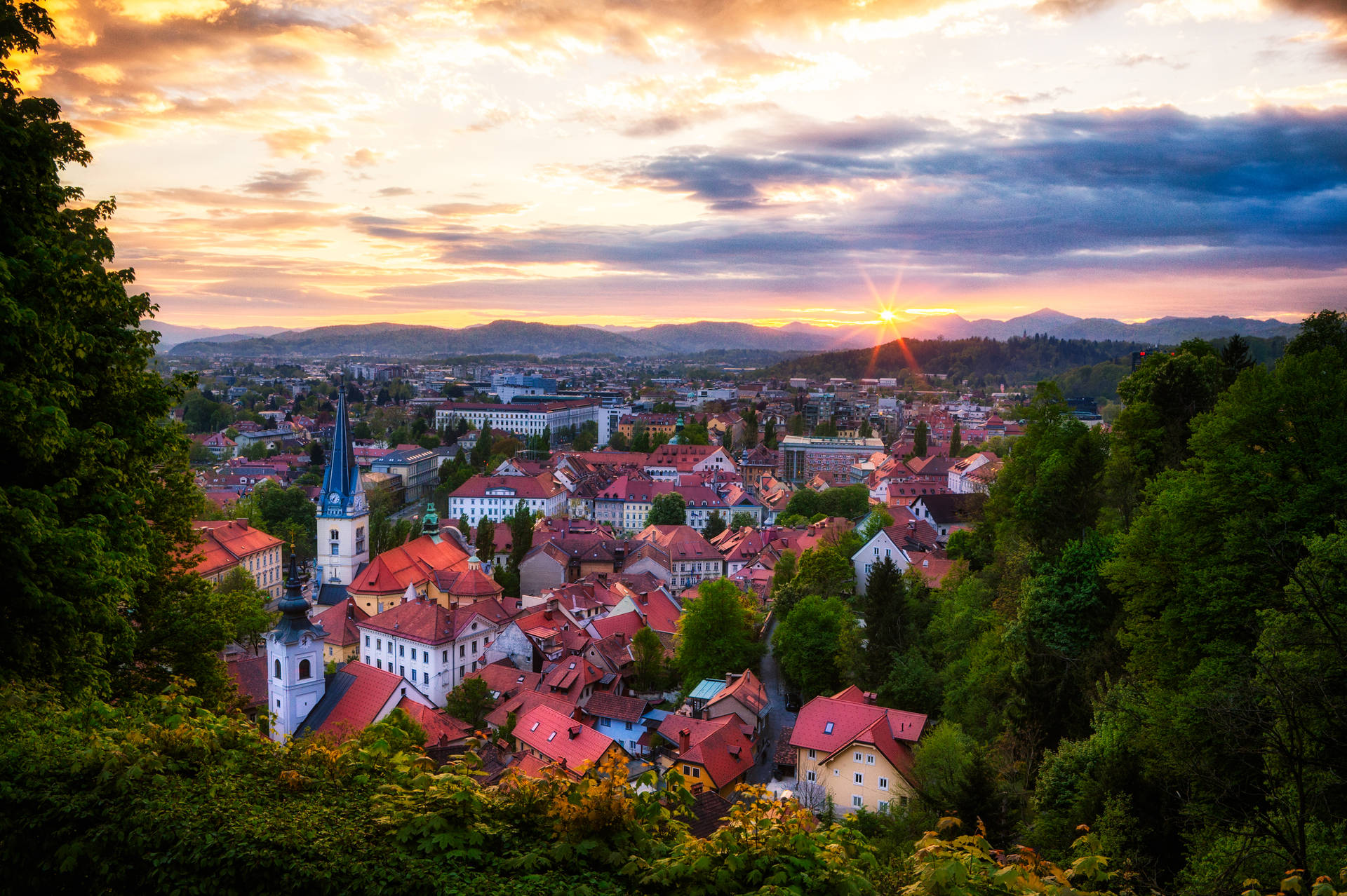 Scenic View Of Ljubljana Castle, Slovenia Background
