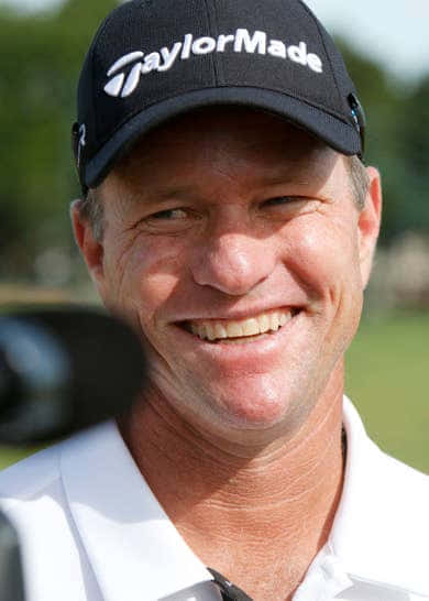 Scott Verplank Smiling Widely Background