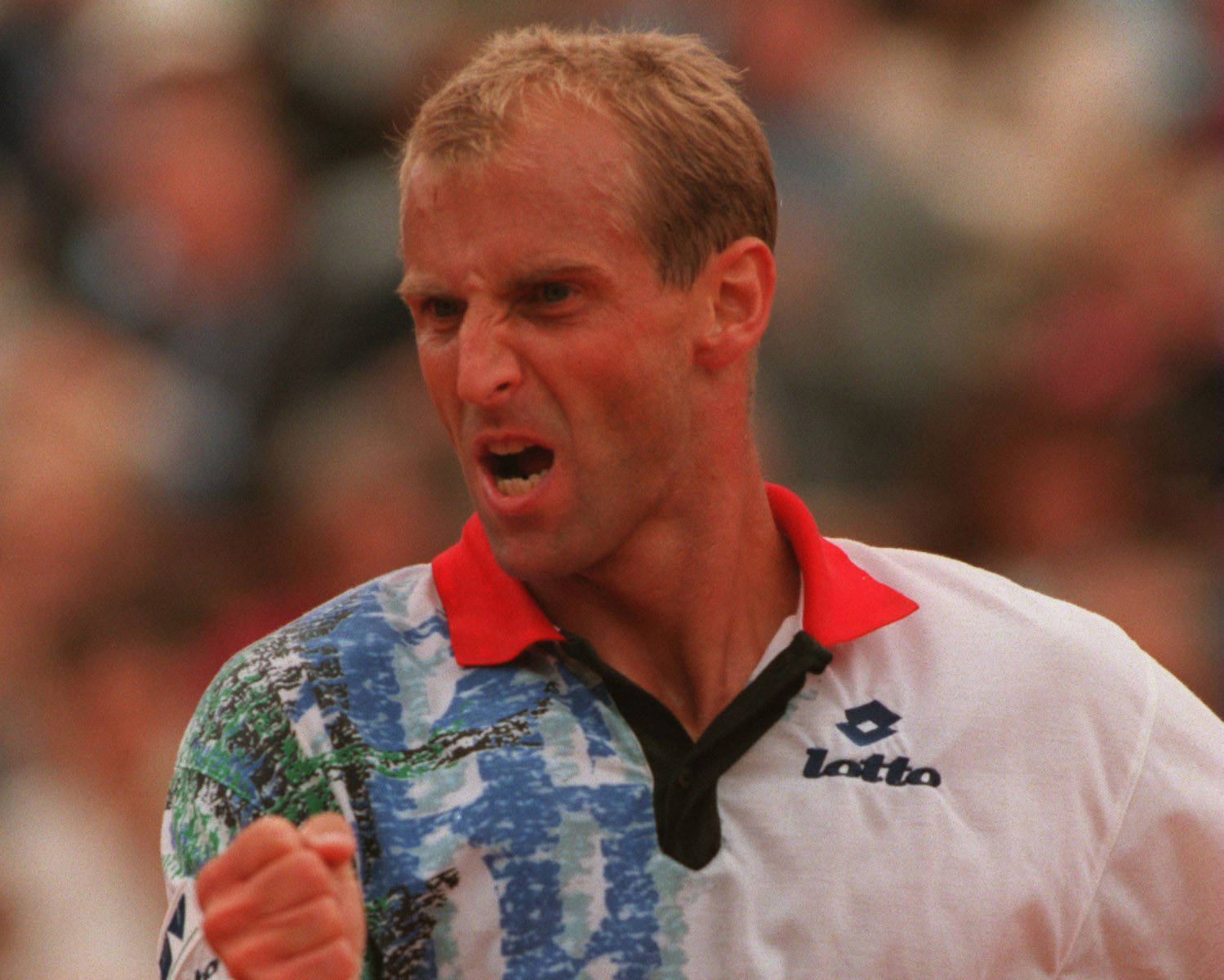 Screaming Tennis Player Thomas Muster Background