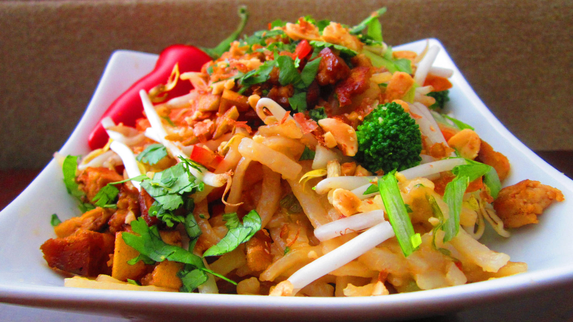 Scrumptious Pad Thai Noodles And Veggies