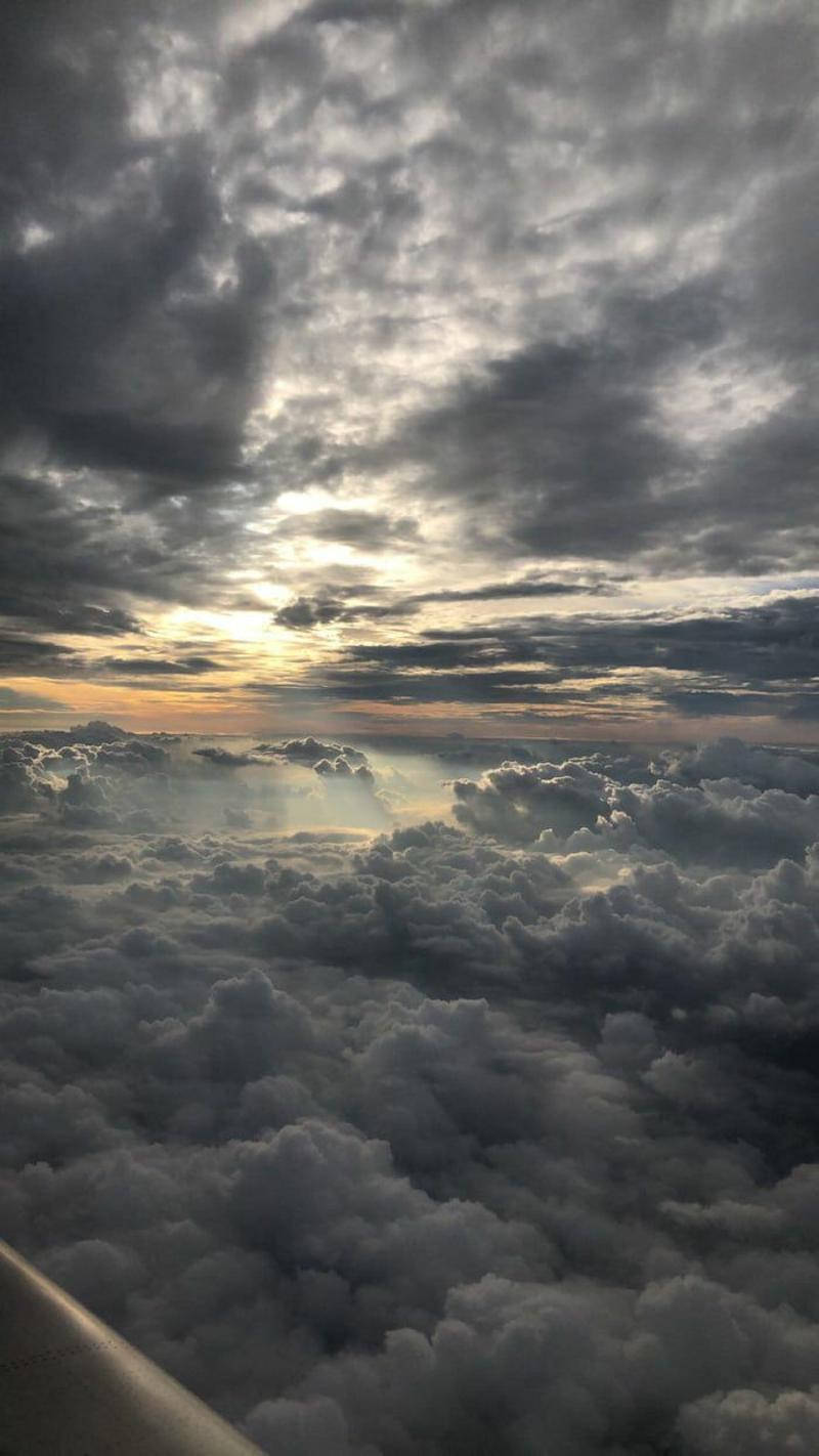Sea Of Clouds Aesthetic Iphone 11 Background