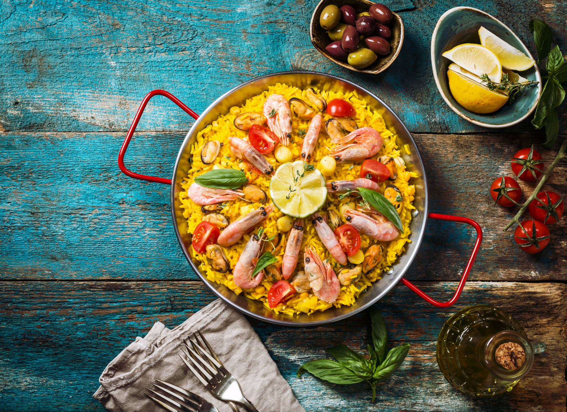 Seafood Paella With Jalapeño And Tomatoes Background