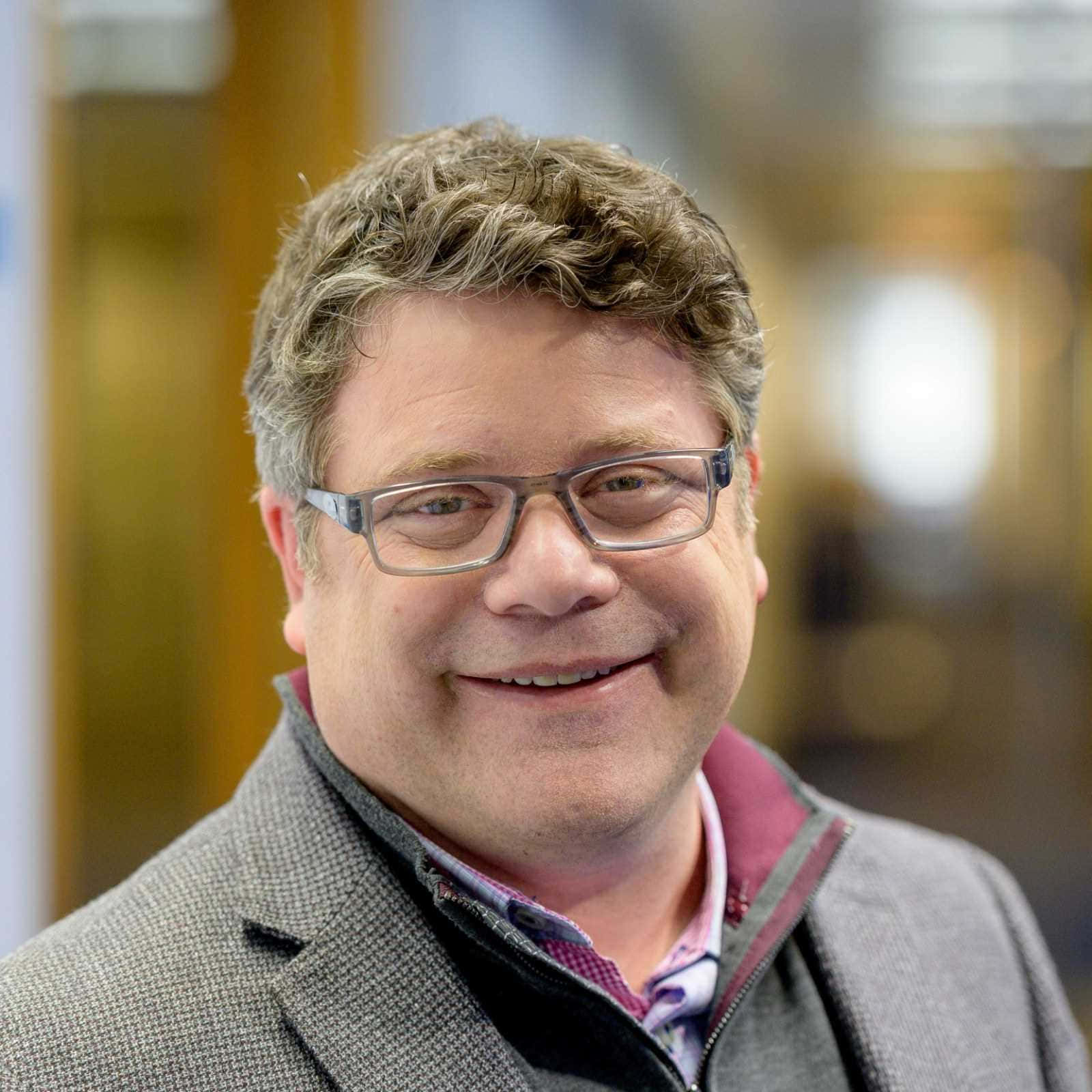 Sean Astin [wallpaper] Background