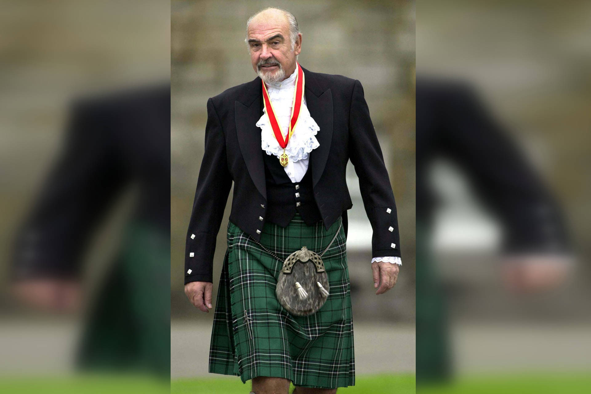 Sean Connery In Dressed To Kilt Background