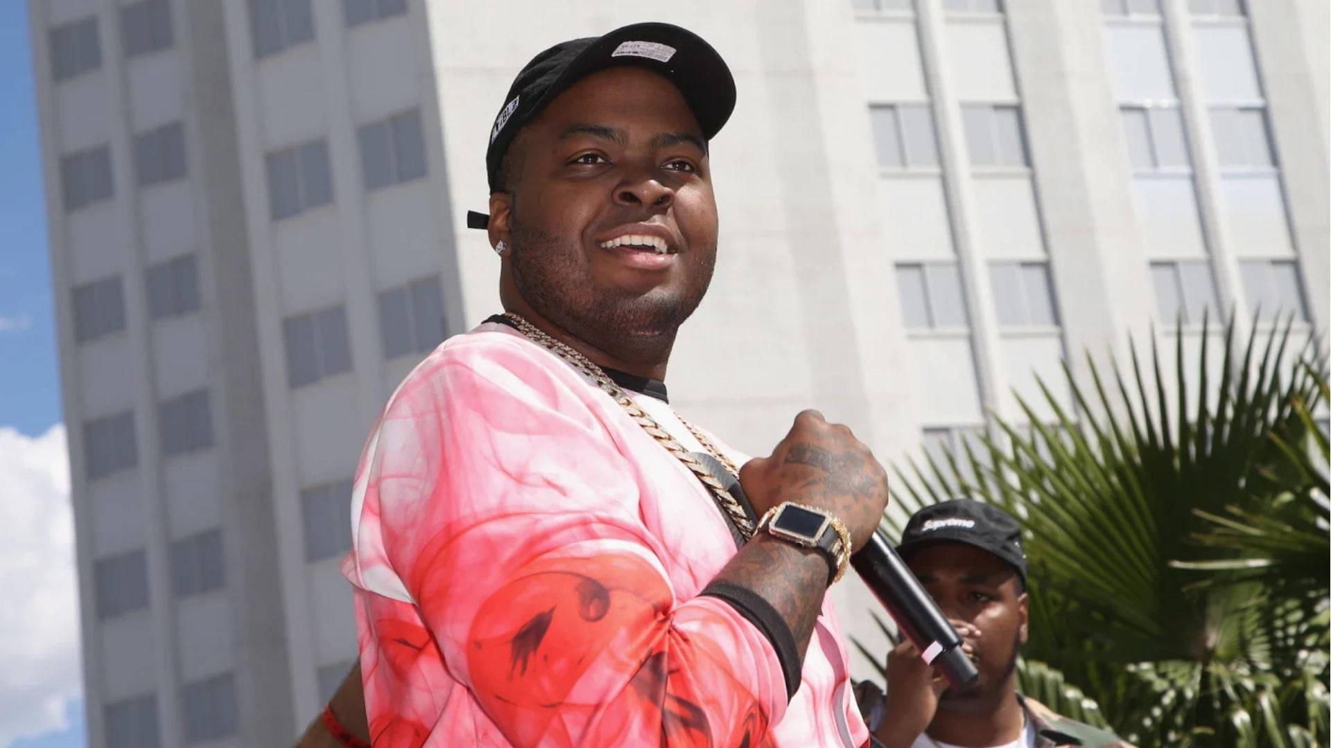 Sean Kingston Daylight Performance Background